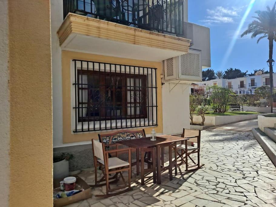 Vera Shore 4 Persons 2 Pools And Beach 200 M Екстериор снимка