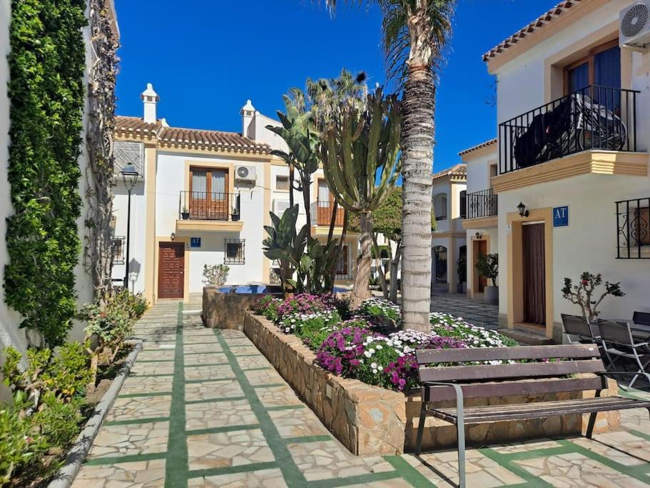 Vera Shore 4 Persons 2 Pools And Beach 200 M Екстериор снимка